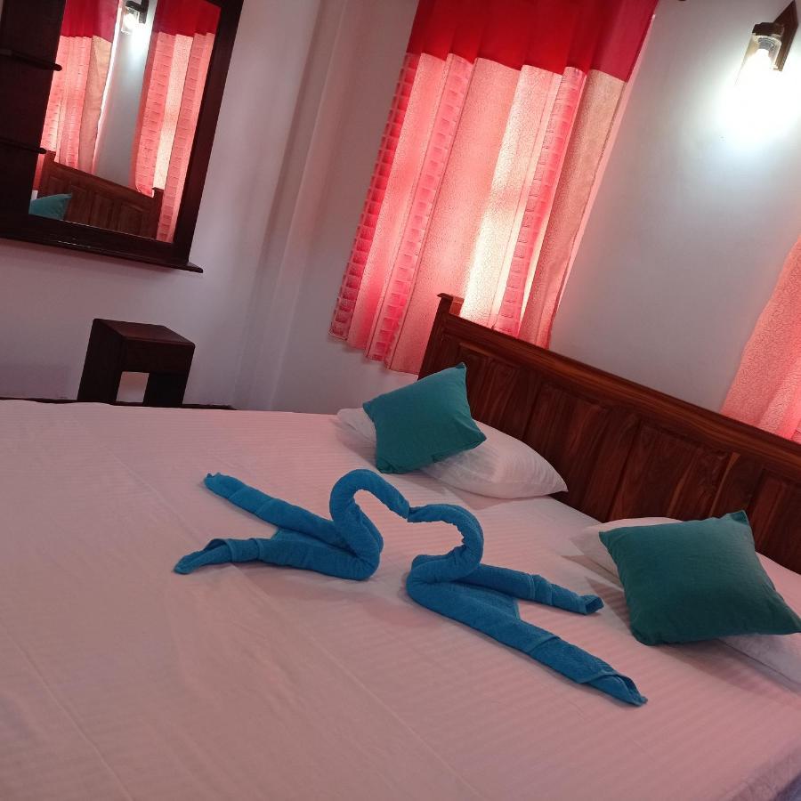 Surf & Salt Apartamento Weligama Exterior foto