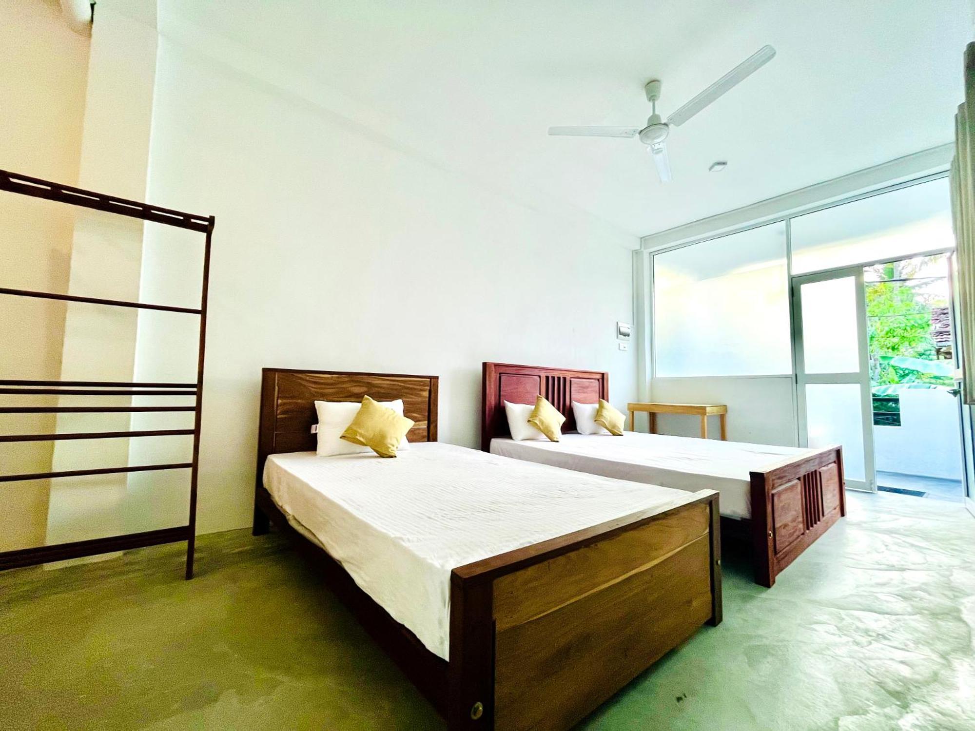 Surf & Salt Apartamento Weligama Exterior foto