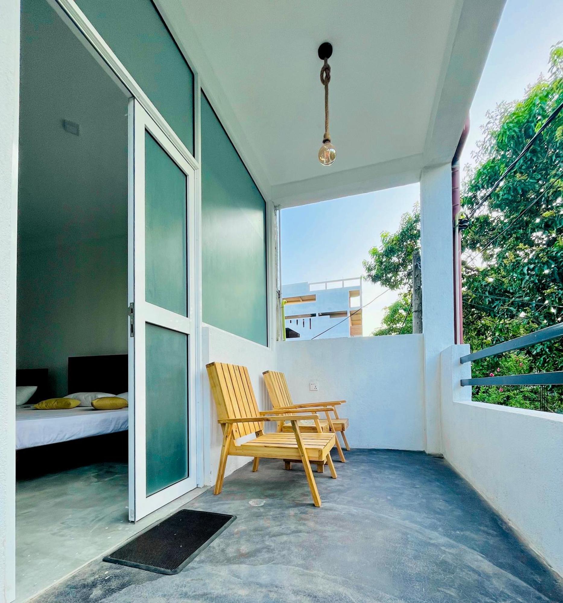 Surf & Salt Apartamento Weligama Exterior foto